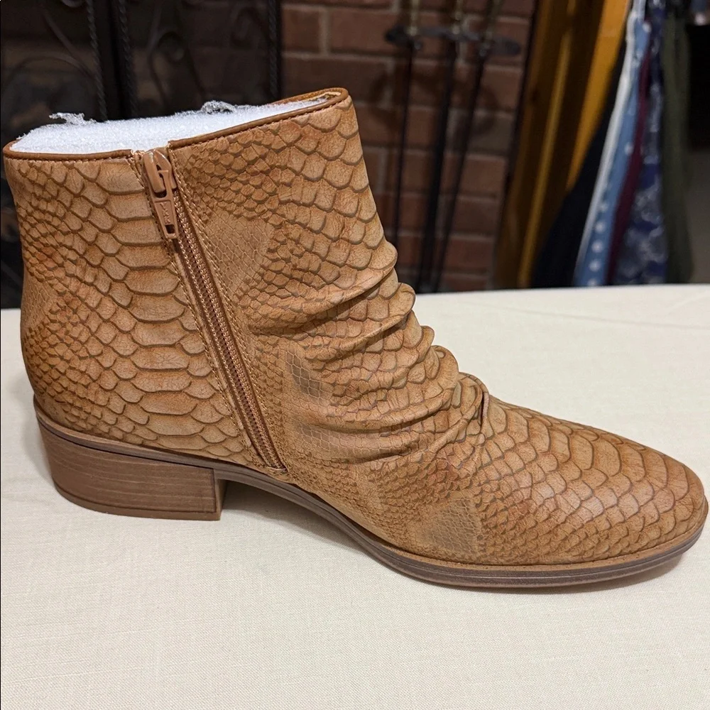 BareTraps Auburn Miesha Tan Snakeskin-Embossed Ruching Ankle Booties, Size 9.5.